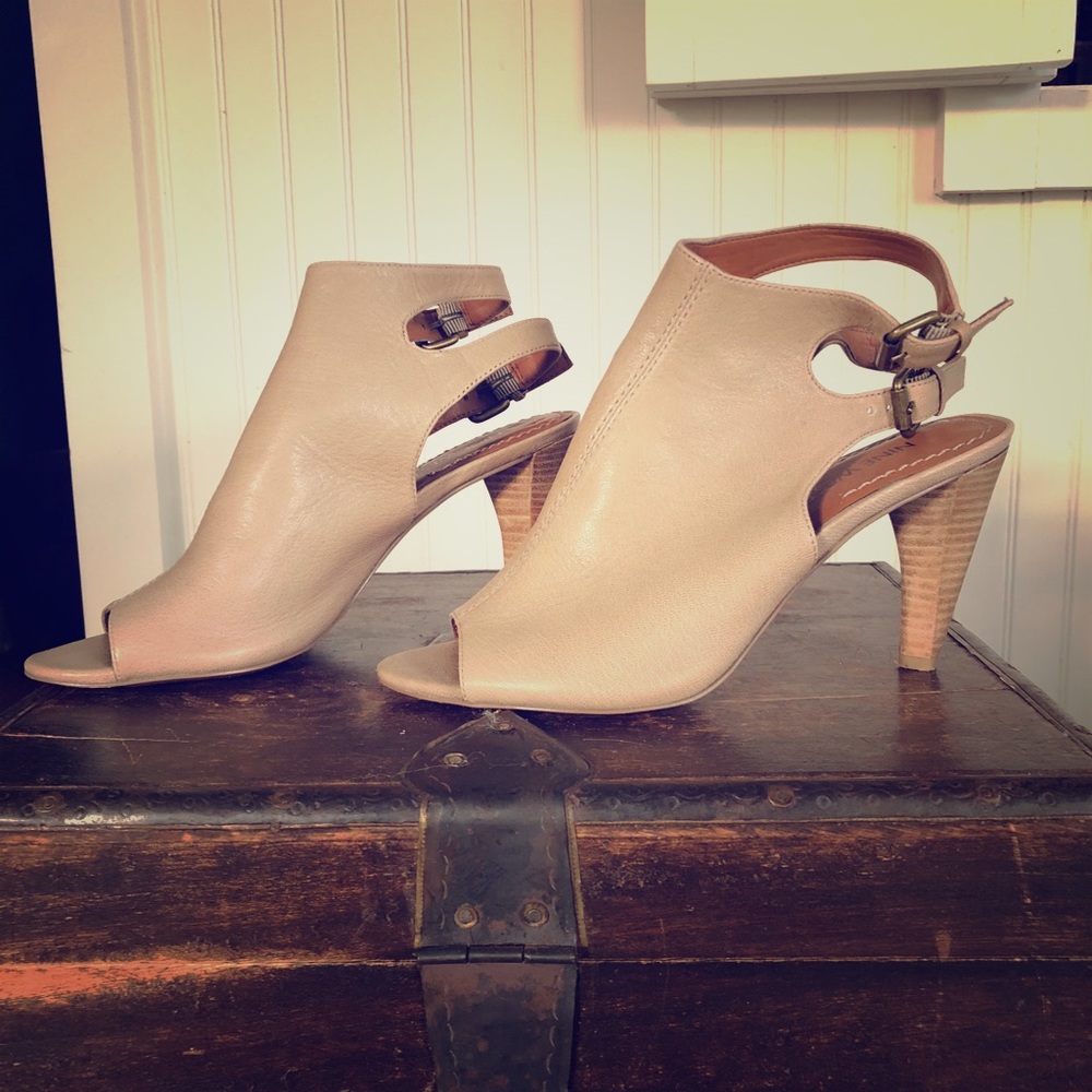 Nine West Slingback Heel in Women’s 6.5